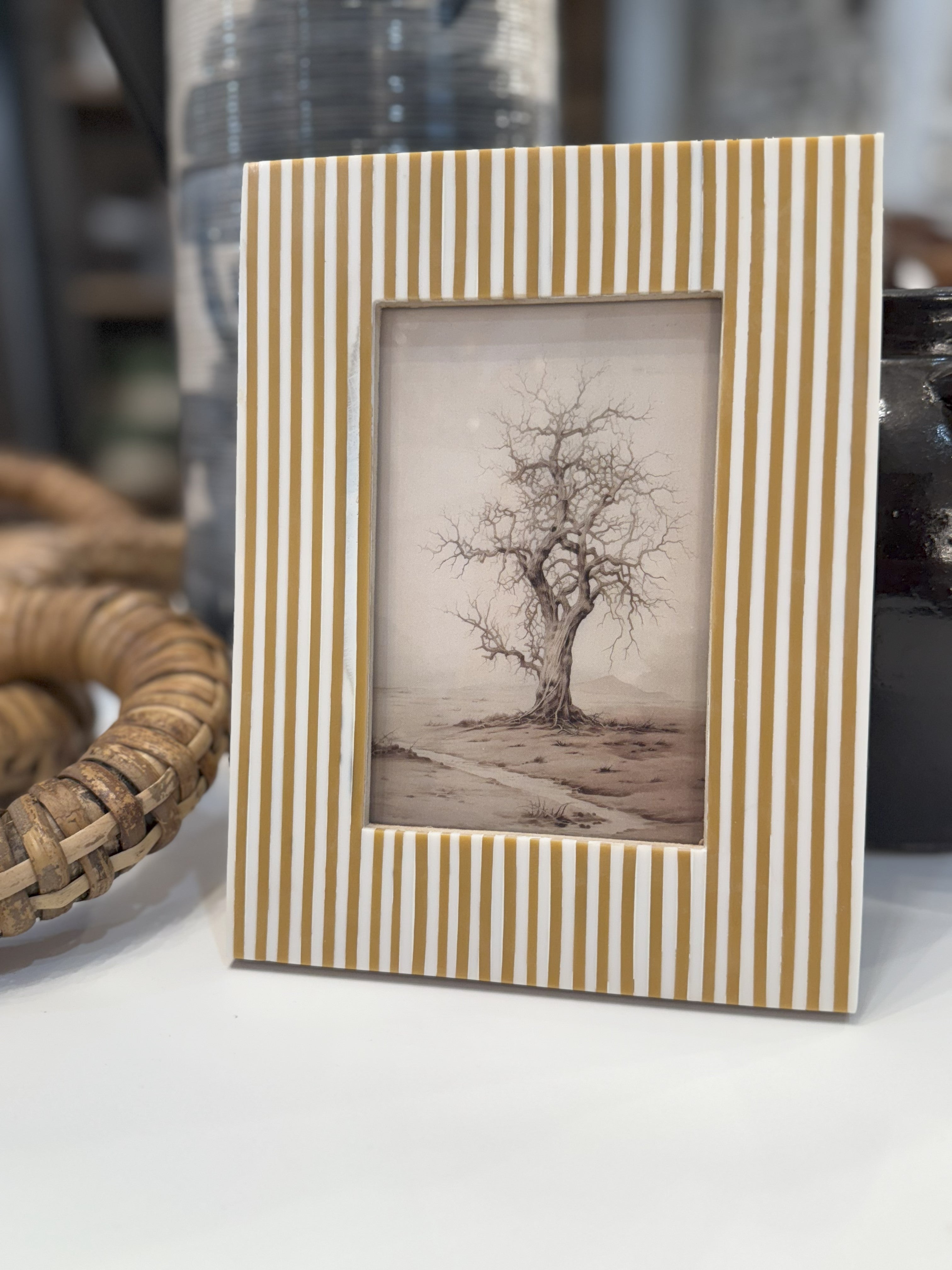 Resin Striped Photo Frame